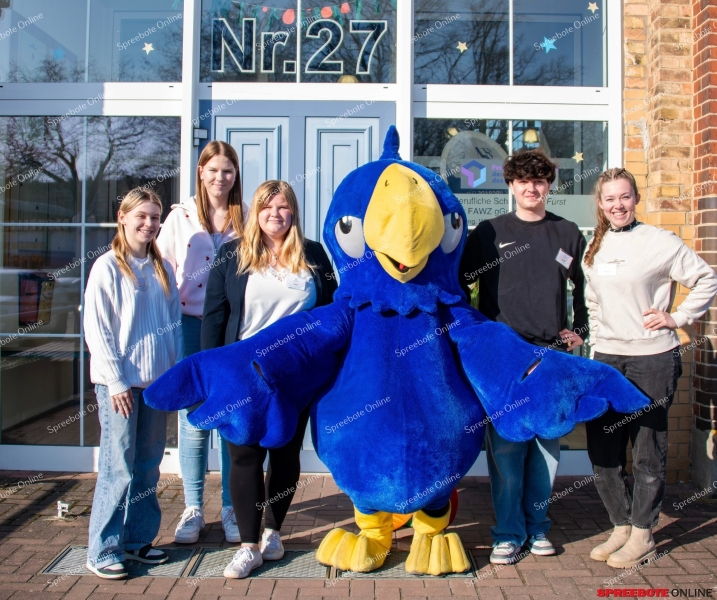 Spreebote-Kinder-setzen-auf-Frieden_gallery1_01