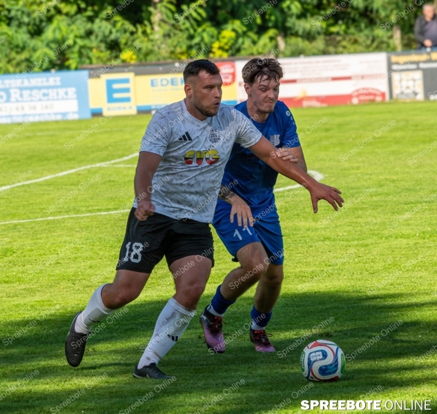 Spreebote-Elfmeterschiessen-entscheidet-Partie_gallery1_38