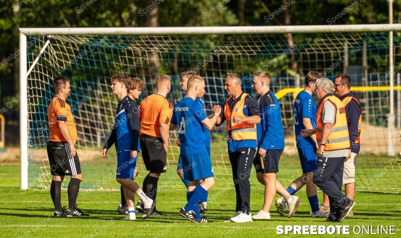 Spreebote-Elfmeterschiessen-entscheidet-Partie_gallery1_64