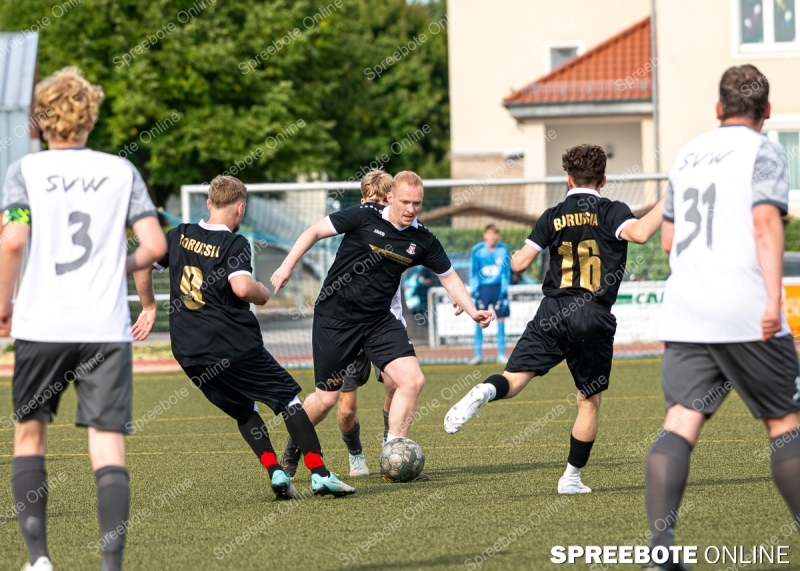 Spreebote-Borussia-erlebt-wieder-eine-Niederlage_gallery1_05