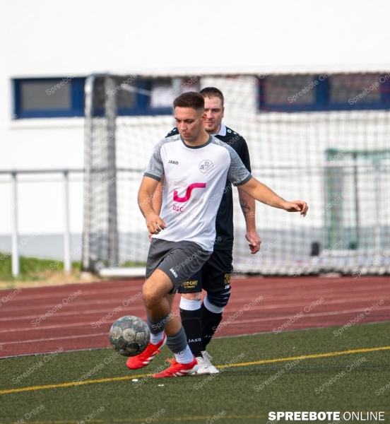 Spreebote-Borussia-erlebt-wieder-eine-Niederlage_gallery1_08
