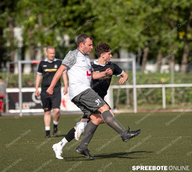 Spreebote-Borussia-erlebt-wieder-eine-Niederlage_gallery1_11