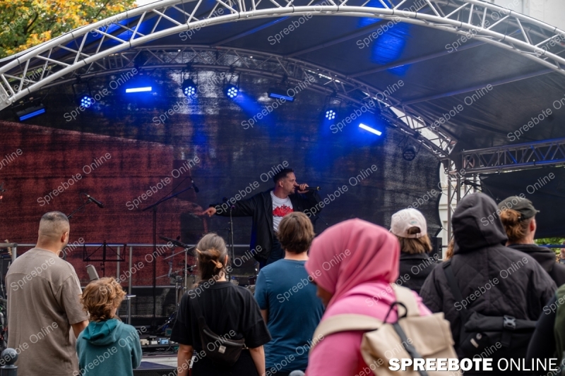 Spreebote-Bunt-mit-klarer-Botschaft_gallery1_09