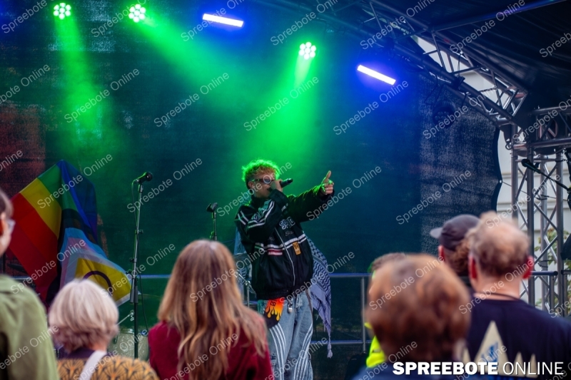 Spreebote-Bunt-mit-klarer-Botschaft_gallery1_10