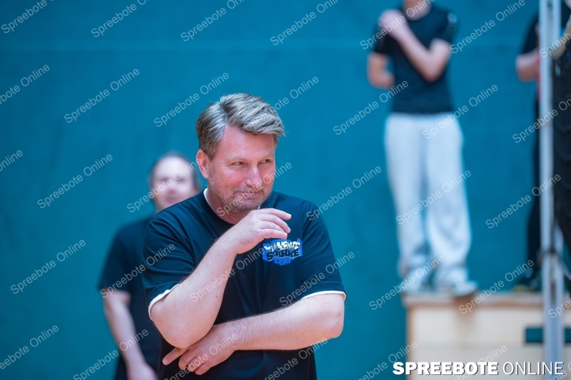 Spreebote-Zuruck-aufs-Feld_gallery1_01