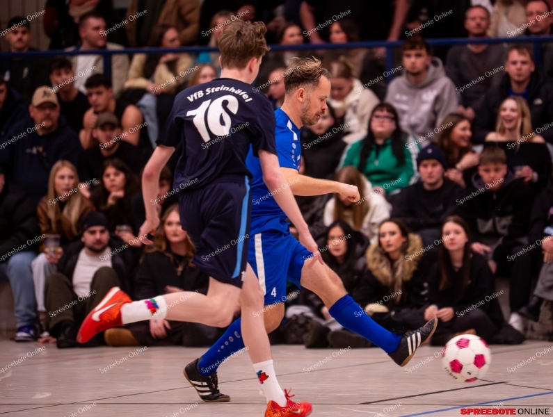 Spreebote-1.Fussball-Pneumat-Turnier-020