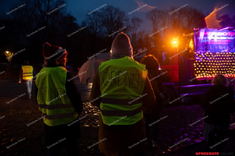 Spreebote-15.Storkow-Leuchtet-003