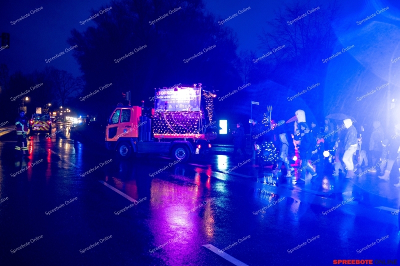 Spreebote-15.Storkow-Leuchtet-004