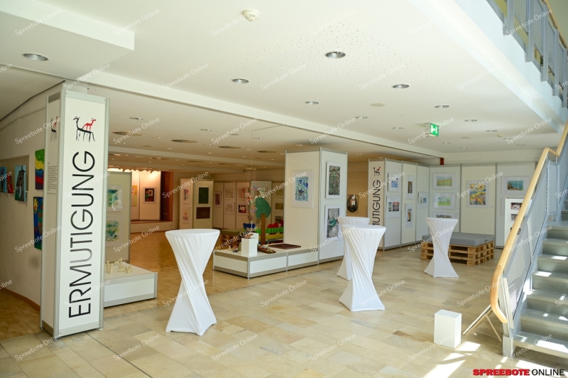 28.Ermutigung-Ausstell-Eroffnung-004