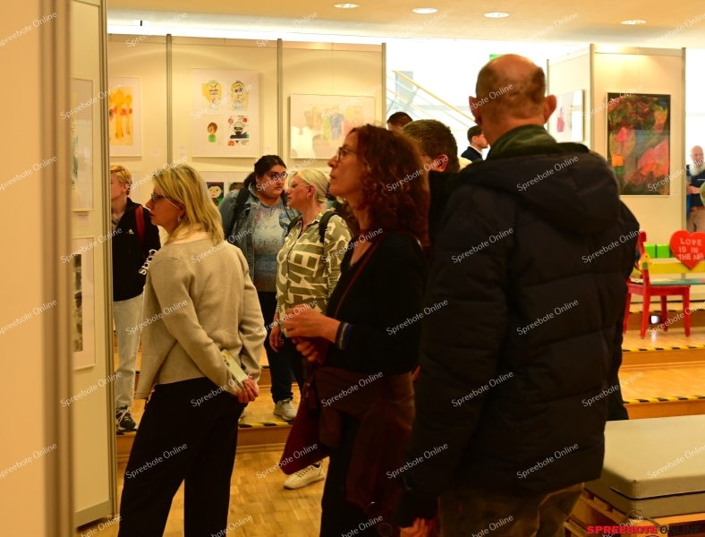 28.Ermutigung-Ausstell-Eroffnung-014