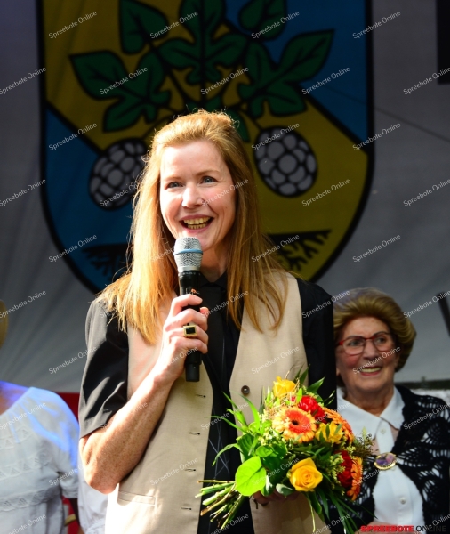 30.Heimatfest-Eroffnung-Torte-008