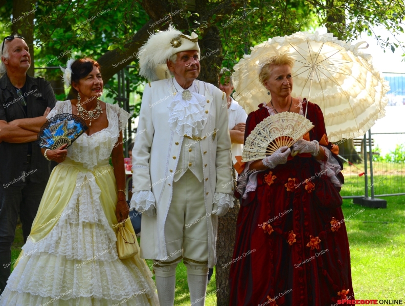 30.Heimatfest-Eroffnung-Torte-009