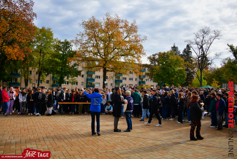 30-Jahre-Soll-Gymnasium-01