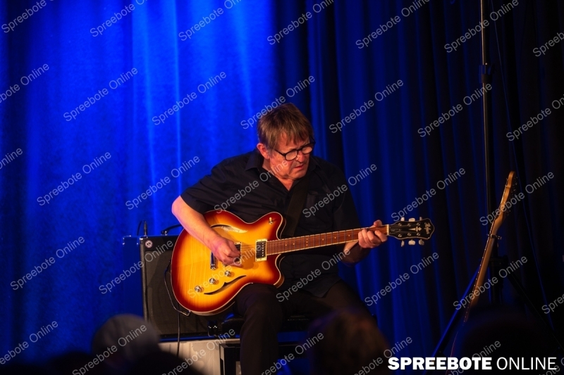 Spreebote-Andre-Herzberg-in-der-Kulturfabrik-_gallery1_02