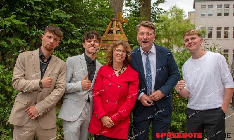 Spreebote-Aufbruch-in-die-Zukunft_gallery1_52-1