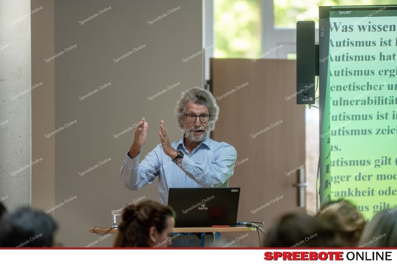Spreebote-Autismus-im-Wandel-der-Perspektiven_gallery1_06