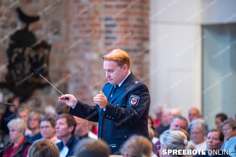 Spreebote-Benefizkonzert-mit-besonderer-Besetzung_gallery1_31