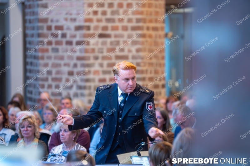 Spreebote-Benefizkonzert-mit-besonderer-Besetzung_gallery1_32