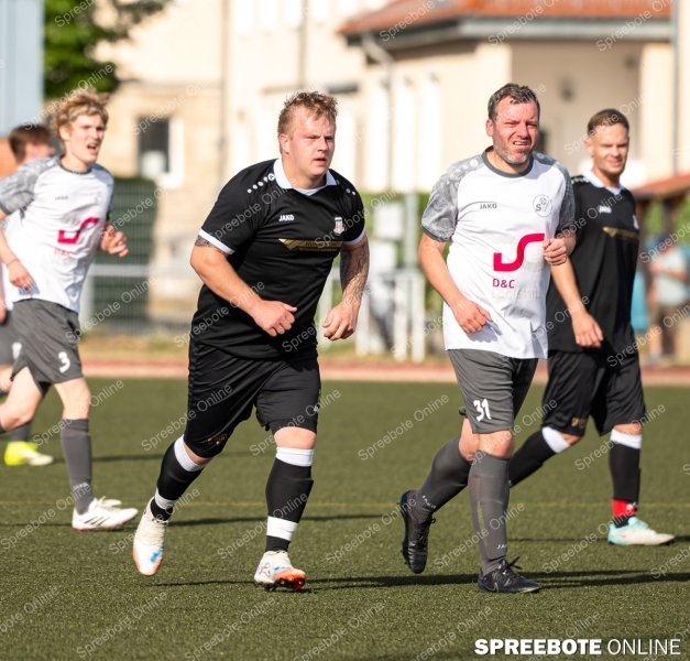 Spreebote-Borussia-erlebt-wieder-eine-Niederlage_gallery1_12