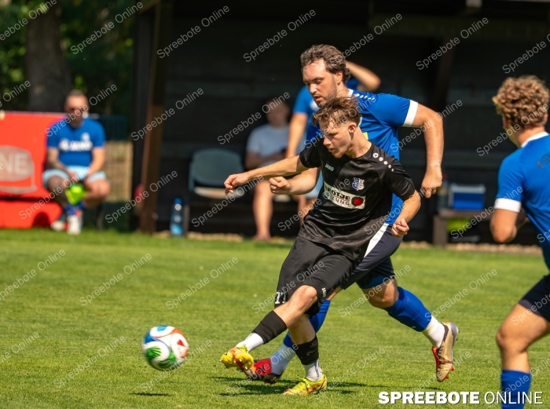 Spreebote-Briesen-behalt-die-Oberhand_gallery1_08