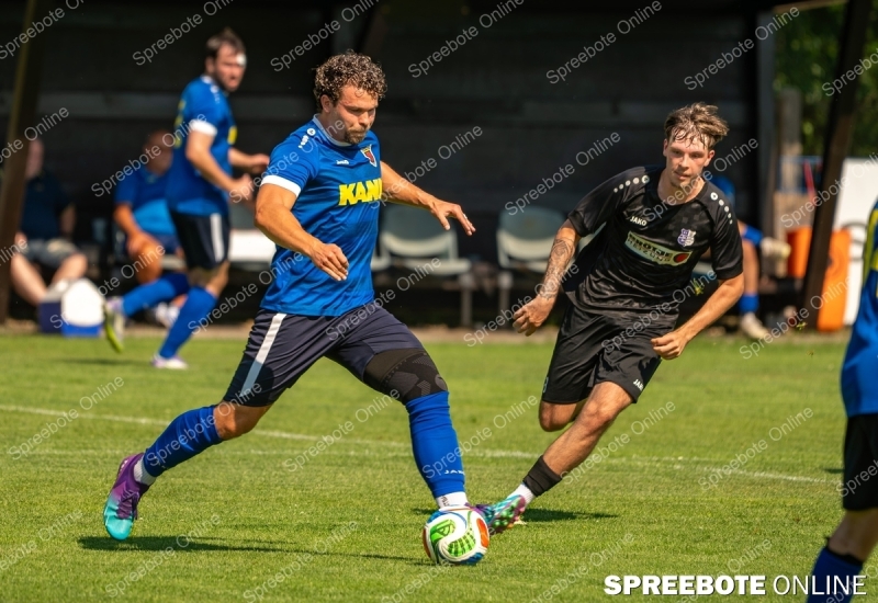 Spreebote-Briesen-behalt-die-Oberhand_gallery1_12