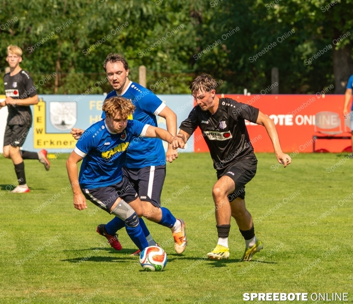 Spreebote-Briesen-behalt-die-Oberhand_gallery1_17