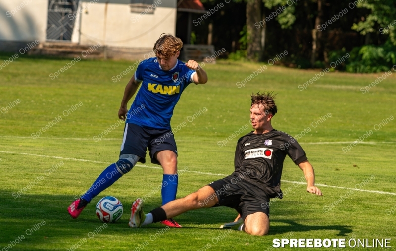 Spreebote-Briesen-behalt-die-Oberhand_gallery1_19