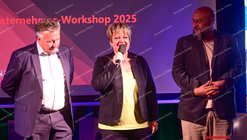 Spreebote-Burg-Storkow-Atsee-Cyber-001