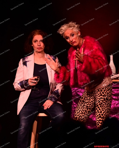 Burg-Storkow-Sekt-and-The-City-013