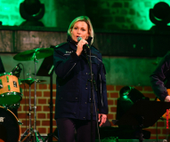 Der-grüne-Strahl-der-Hoffnung-01