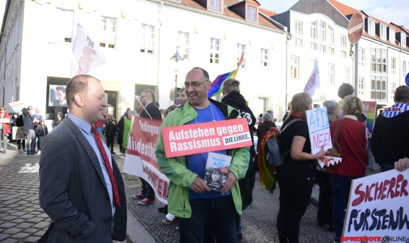 Die-Partei-Mindesthirn-Protest-AfD-006