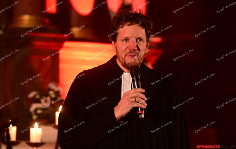 Dom-Adventskonzert-GS-Pfarrer-Brauer-004