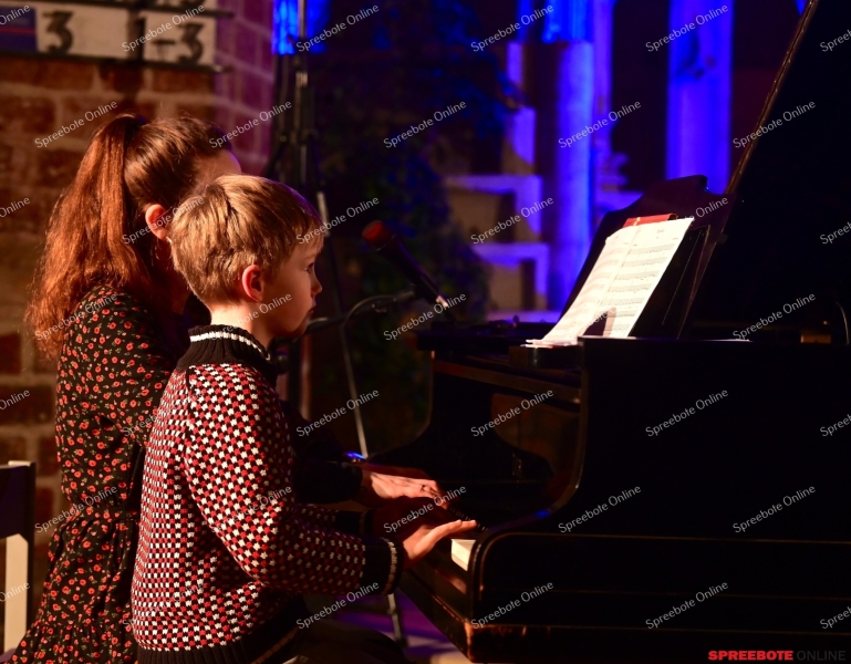 Dom-Adventskonzert-GS-Pfarrer-Brauer-012