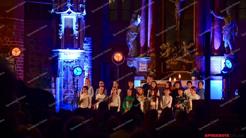 Dom-Adventskonzert-GS-Pfarrer-Brauer-015