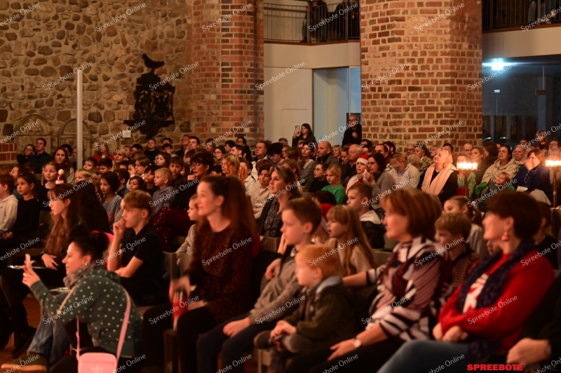 Dom-Adventskonzert-GS-Pfarrer-Brauer-016