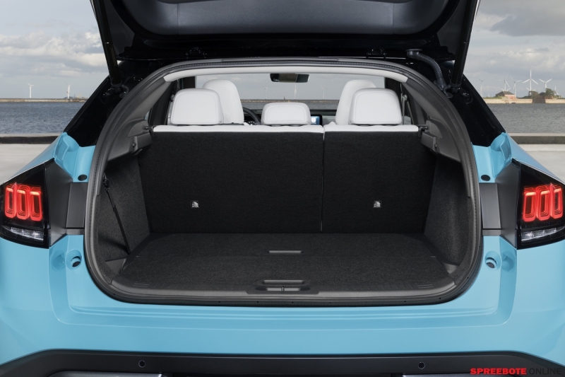 Spreebote-New-Nissan-Leaf-005