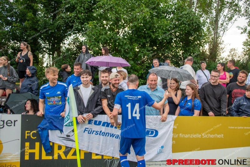 Spreebote-Endlich-am-Ziel_gallery2_06