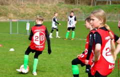 Erfolgreiches-Fussball-Feriencamp-3-scaled