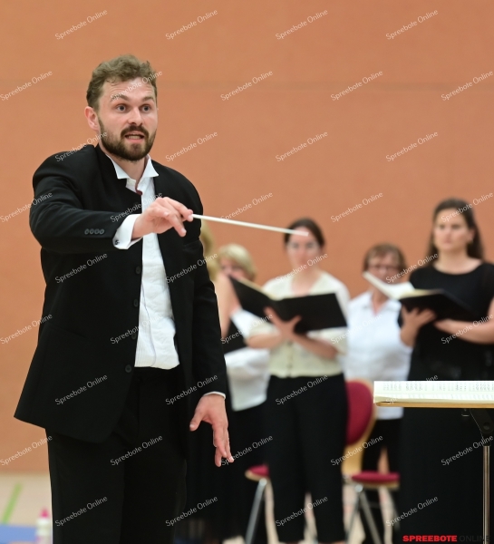 EWE-Halle-Carmina-Buarani-008