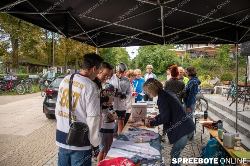 Spreebote-Fahrspass-fur-die-ganze-Familie_gallery1_01
