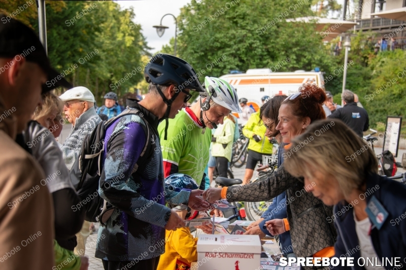 Spreebote-Fahrspass-fur-die-ganze-Familie_gallery1_05