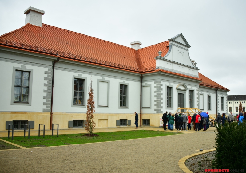 Feierliche-Ubergabe-Jagdschloss-001