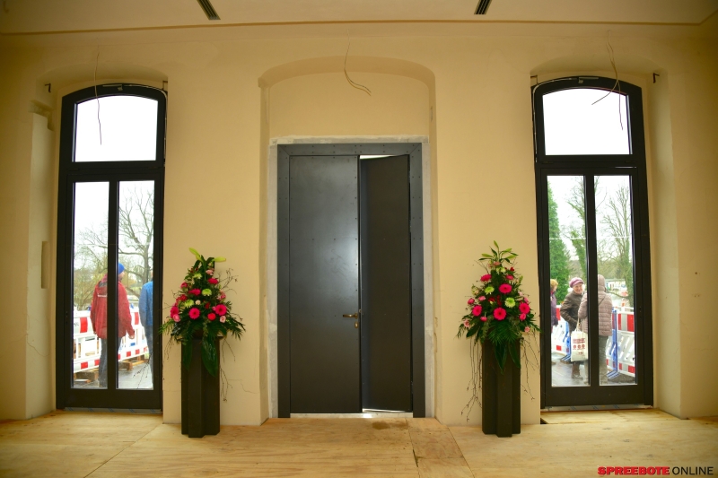 Feierliche-Ubergabe-Jagdschloss-005