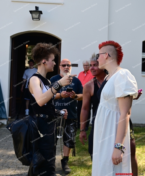 Fimdreh-Trebus-Pia-United-003