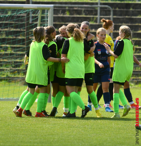 FSV-B-Juniorin-Pokal-Turbine-Potsdam-II-16
