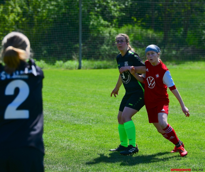 FSV-Madchen-Rot-Weiss-Neunhagen-003