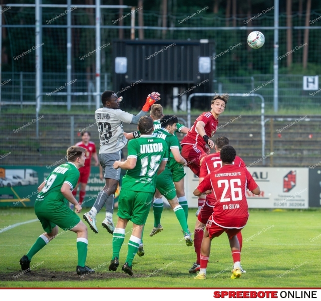Spreebote-FSV-Union-Sieg-im-letzten-Heimspiel_gallery1_15