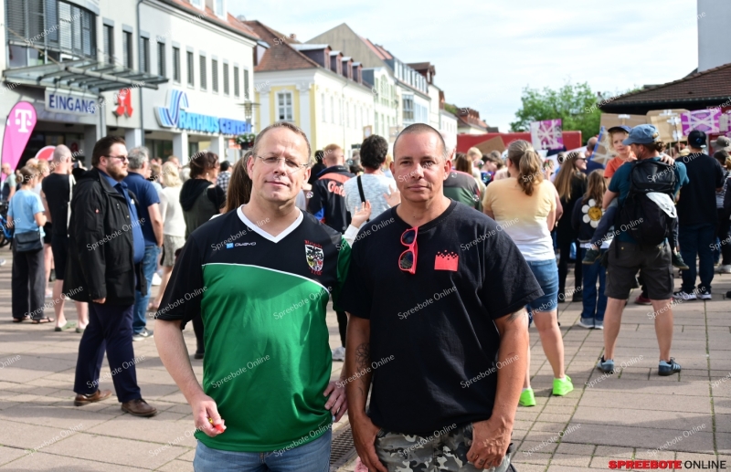 Fuwa-Demo-Kurzungen-001-1