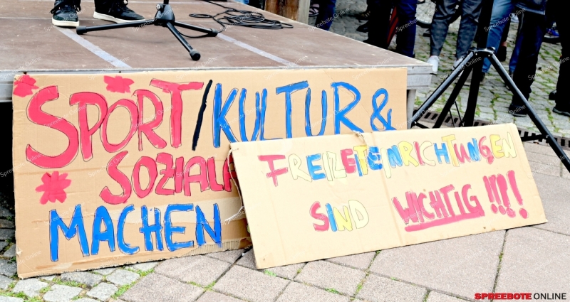 Fuwa-Demo-Kurzungen-008-1
