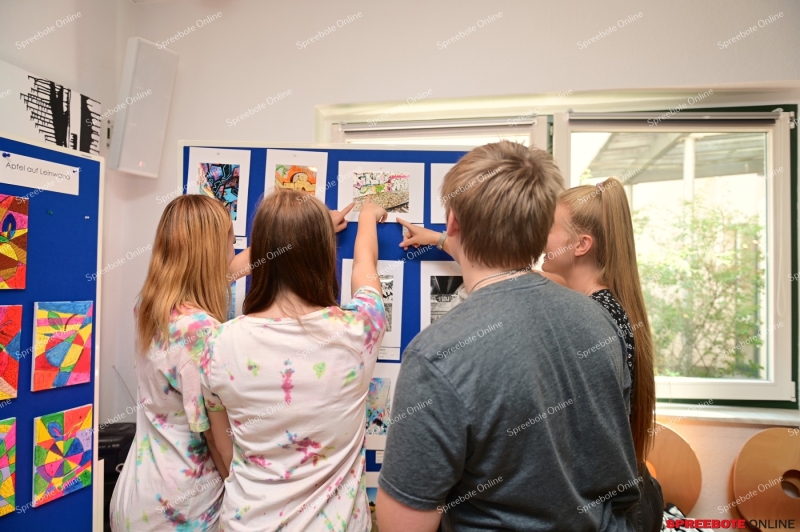 Fuwa-Schule-Regina-Hildebrand-Vernissage-005